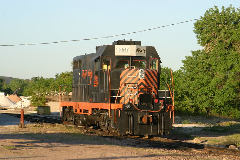 crrx_2238_canoncity_co_20_may_2005_001_3072x2048.jpg