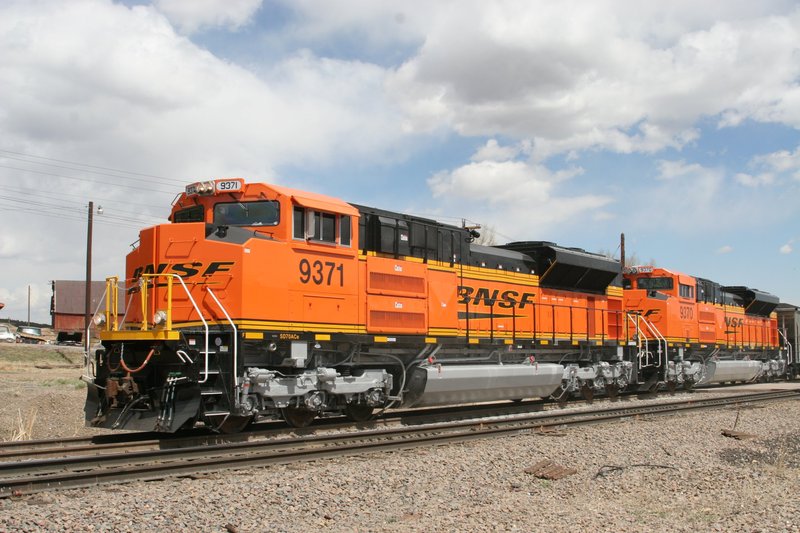 bnsf_9371_big.jpg