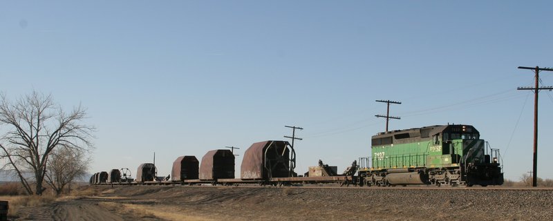 bnsf_7137_buttes_co_9_apr_2006_001_3504x2336.jpg