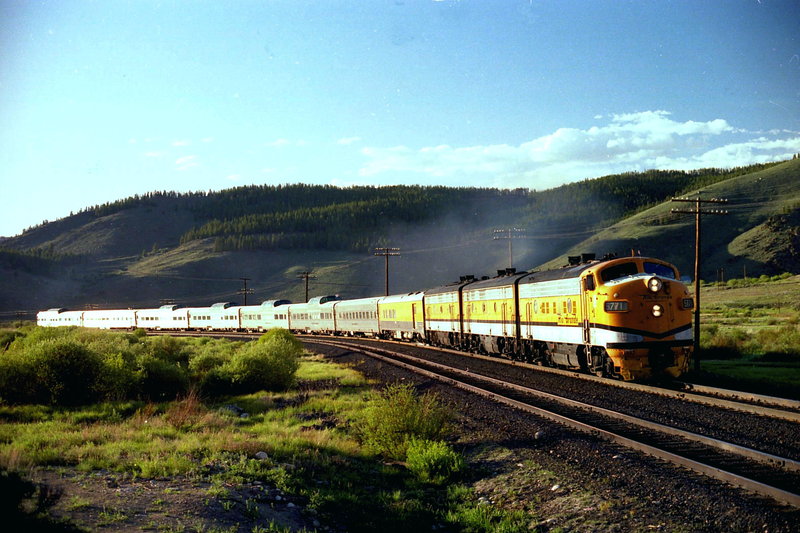 drgw_5771_tabernash_co_sep_1976_000_3156x2102.jpg