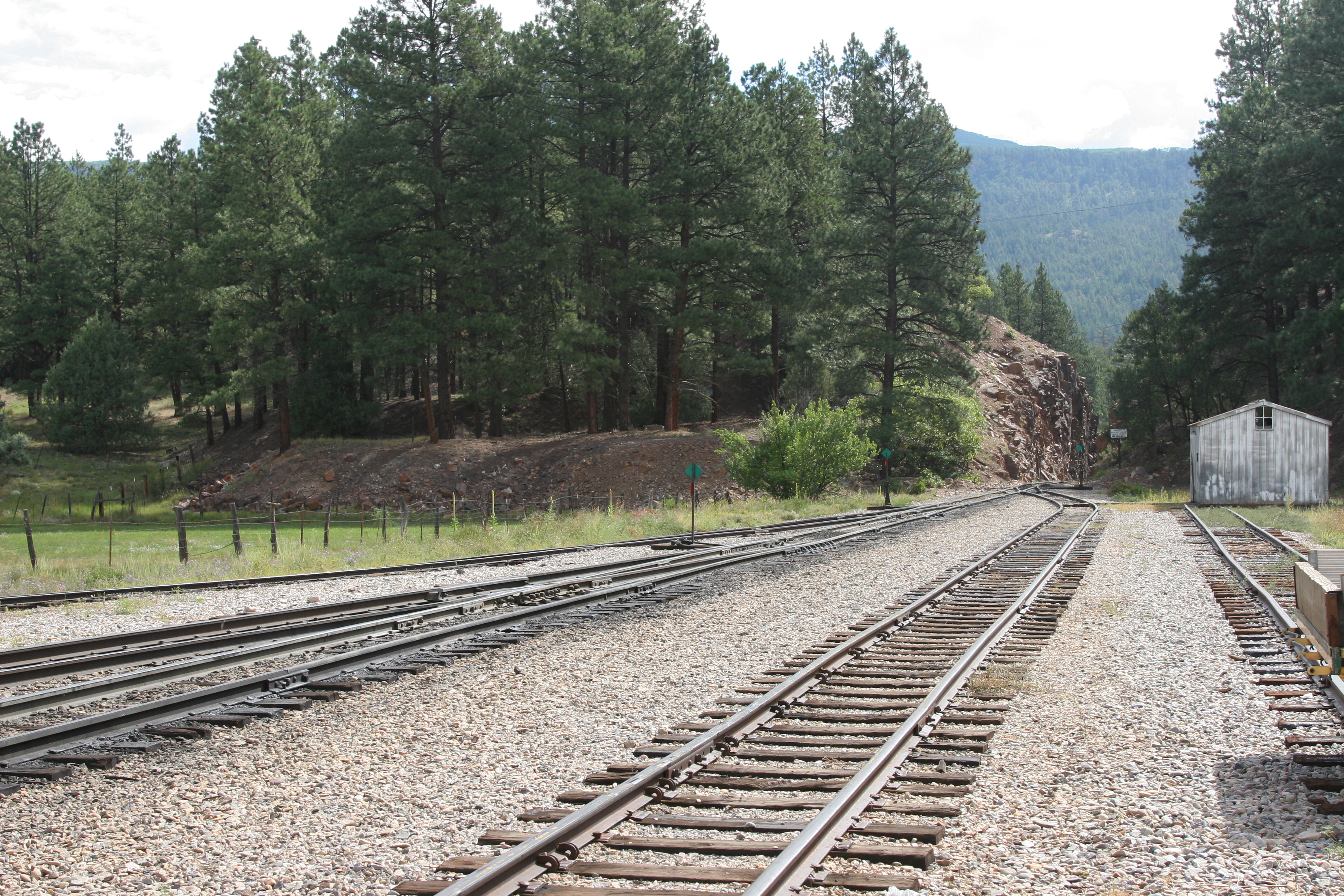 dsng_yard_rockwood_co_25_aug_2006_001_3504x2336.jpg