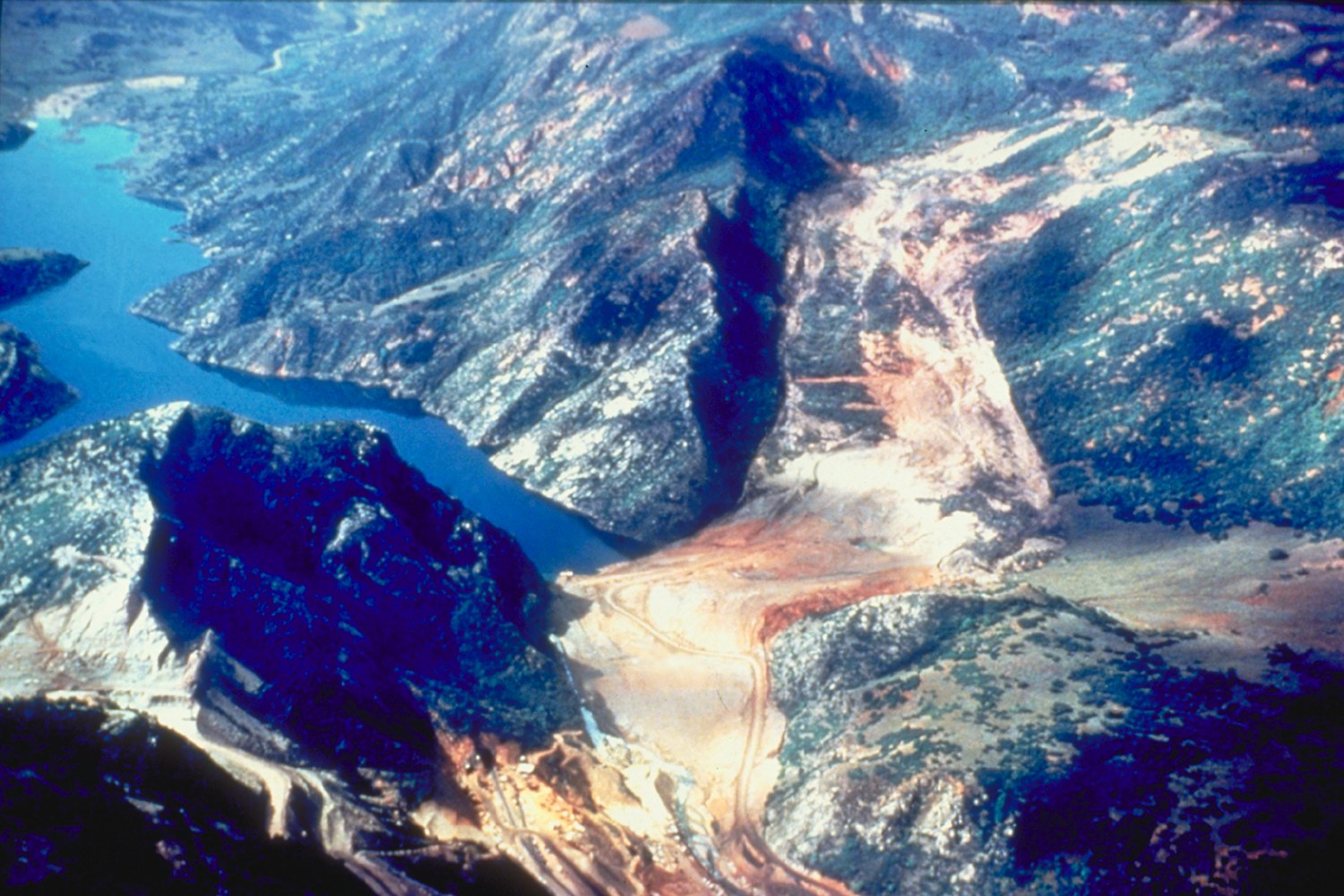 drgw_landslide_thistle_ut_1983_000.jpg