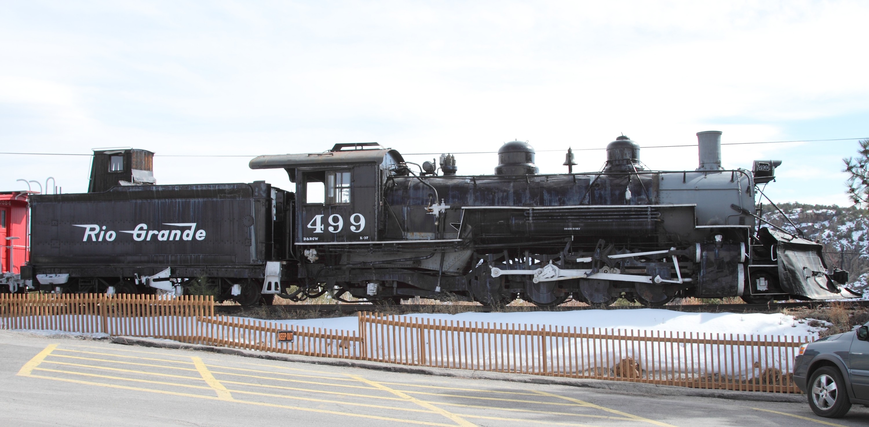 drgw_499_royalgorge_co_18_mar_2010_001.jpg