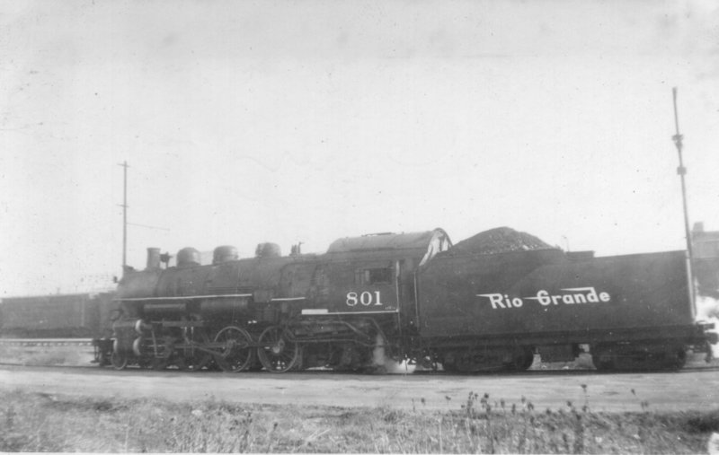 drgw_801_denver_co_8_aug_1947_000.jpg