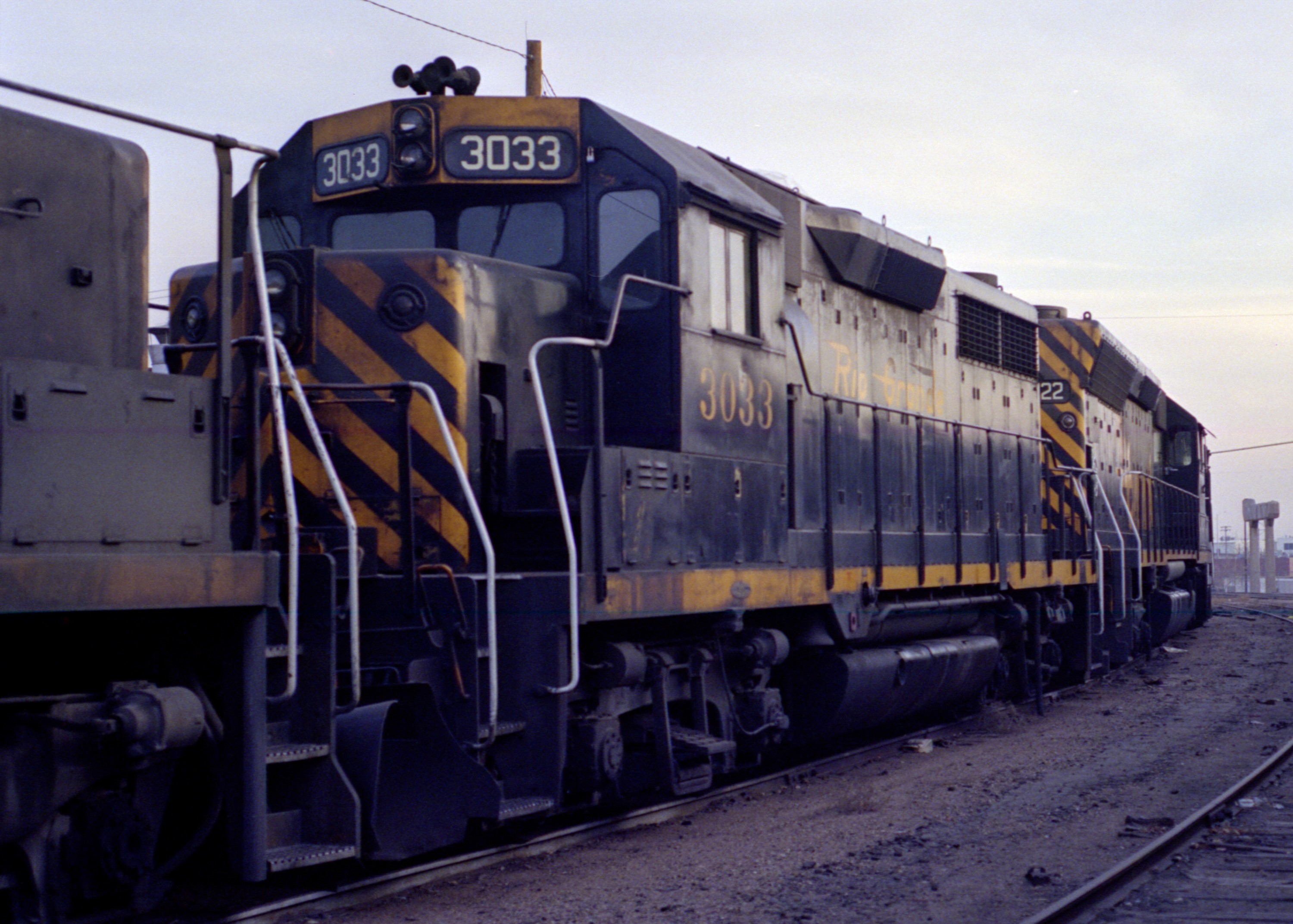drgw_3033_denver_co_unknown_000.jpg