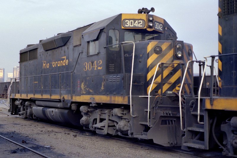 drgw_3042_denver_co_unknown_000.jpg