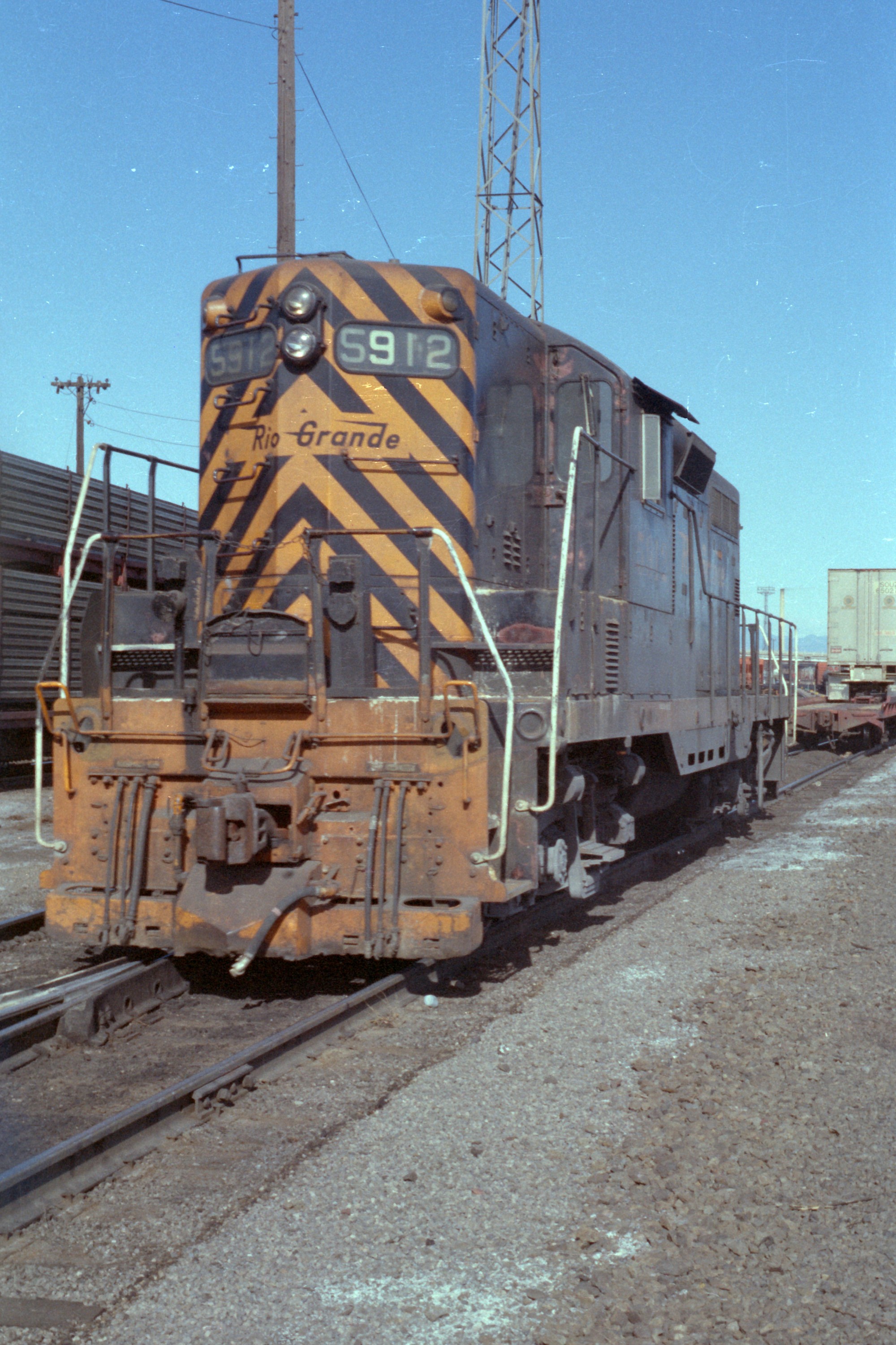 drgw_5912_pueblo_co_unknown_000.jpg