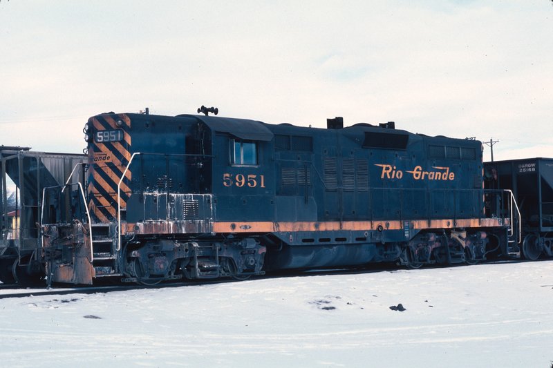 drgw_5951_canoncity_co_30_dec_1983_000.jpg