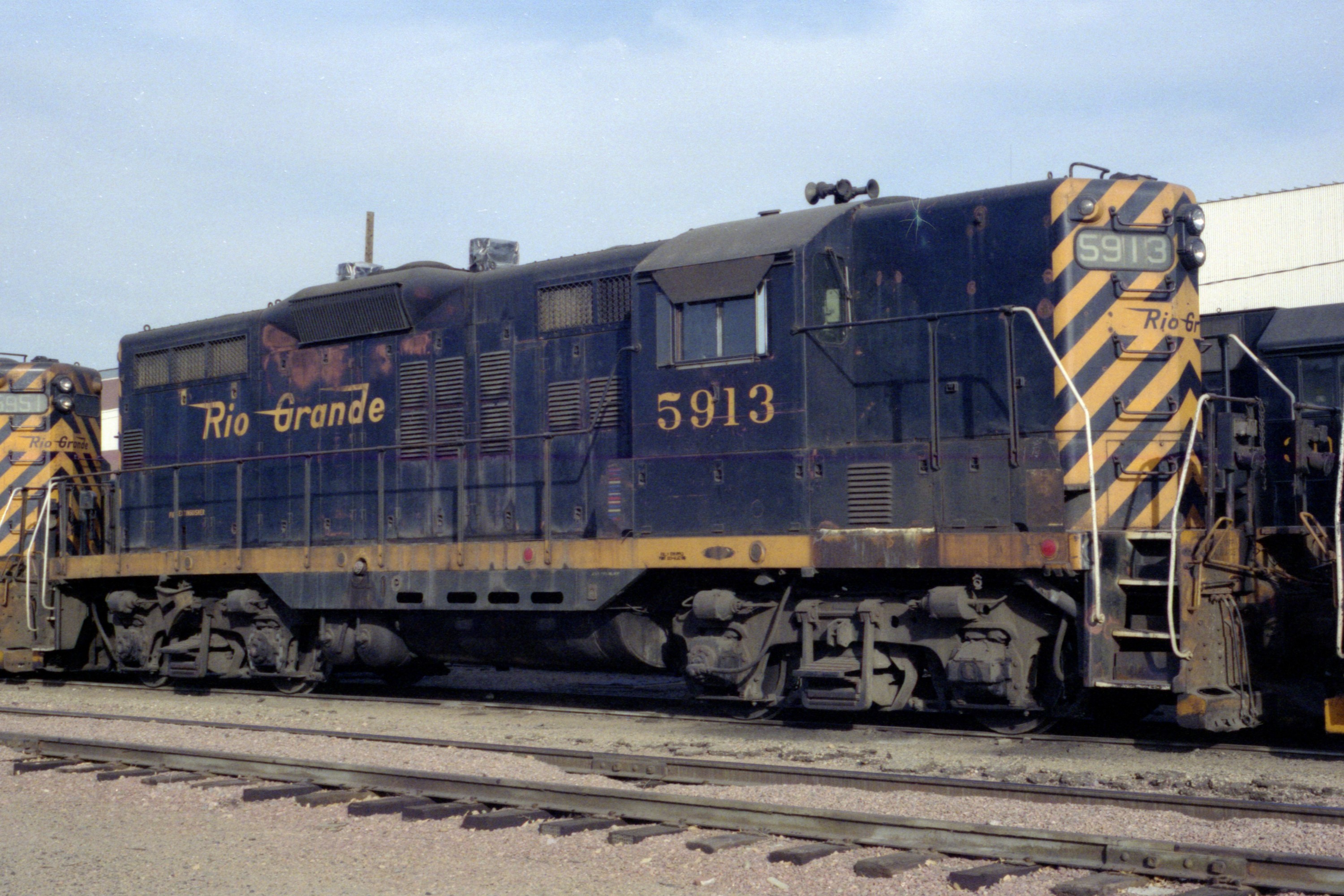 drgw_5913_denver_co_unknown_000.jpg