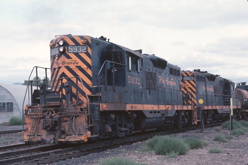 drgw_5932_canoncity_co_9_sep_1976_000.jpg