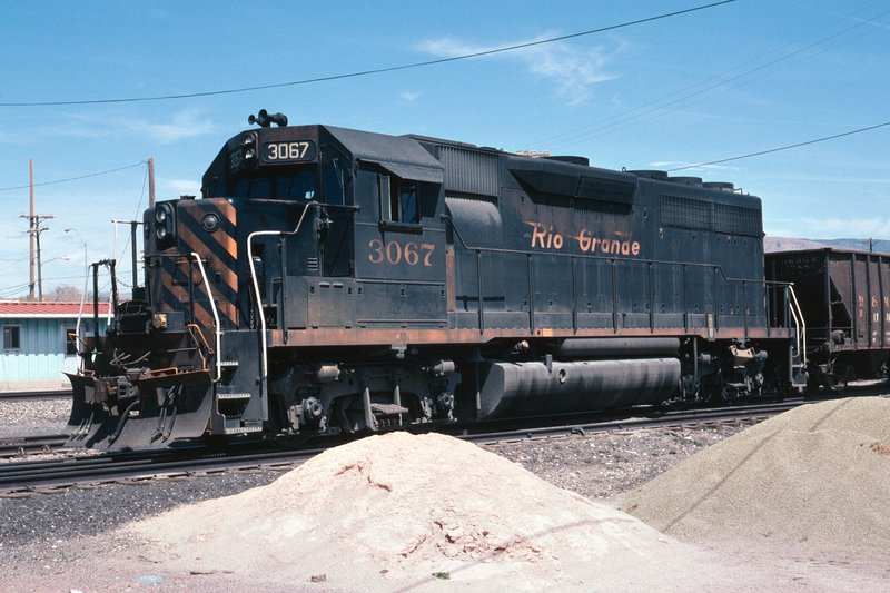 drgw_3067_canoncity_co_15_apr_1991_000.jpg
