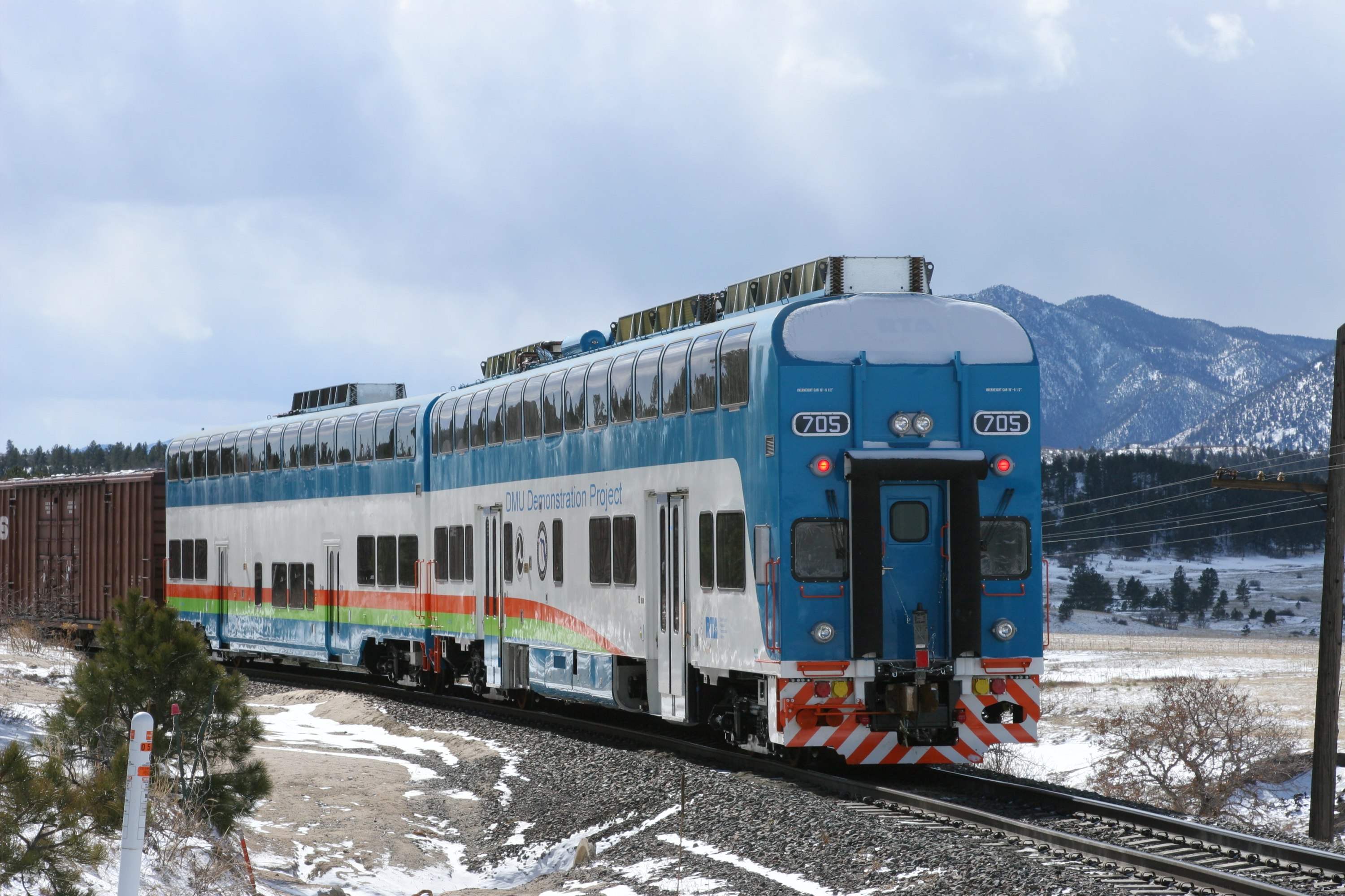 dmu4.jpg