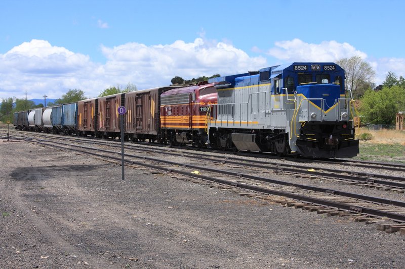 slrg_8524_walsenburg_co_20_may_2011_001.jpg