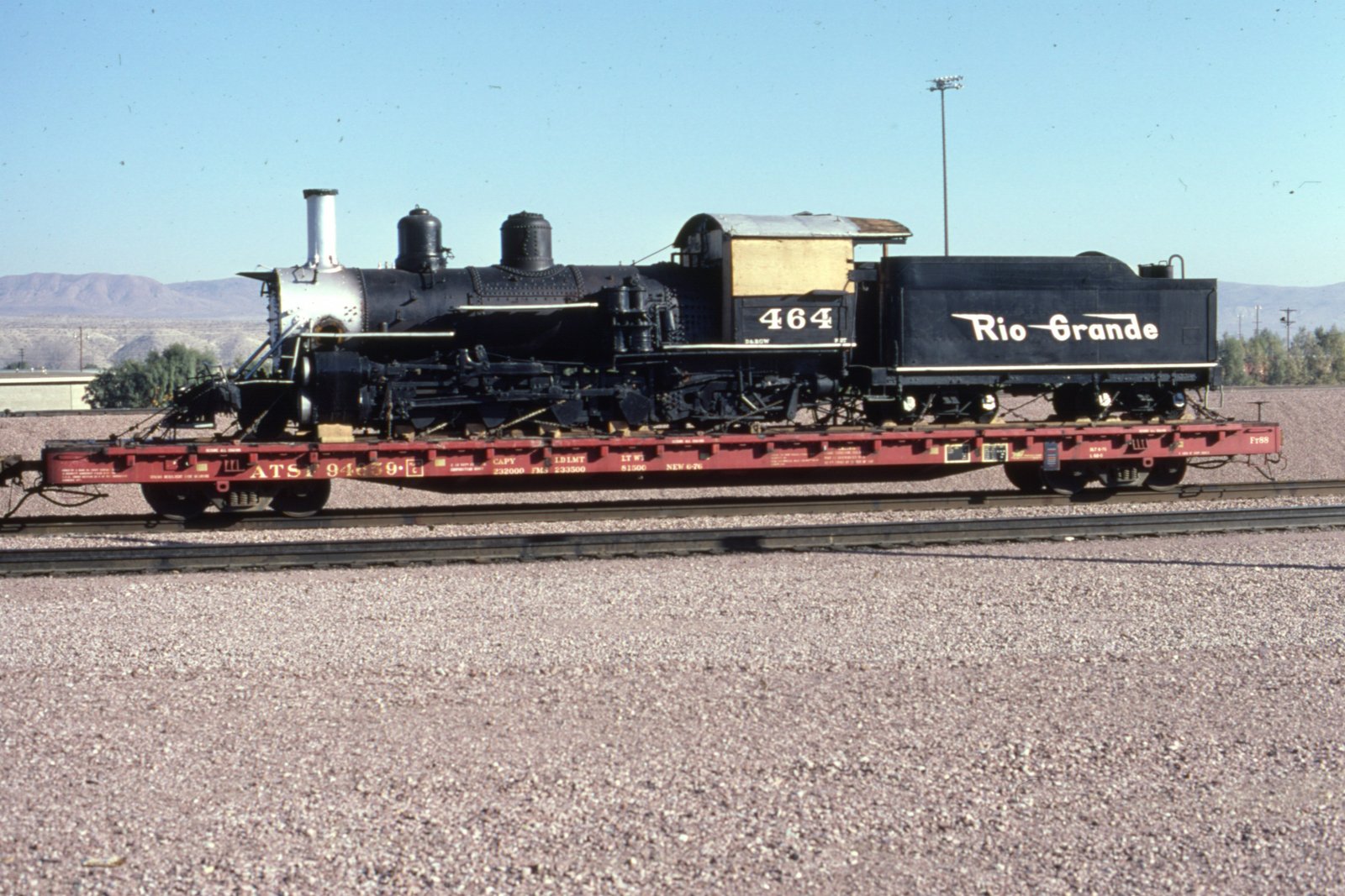 drgw_464_barstow_ca_1981_000.jpg