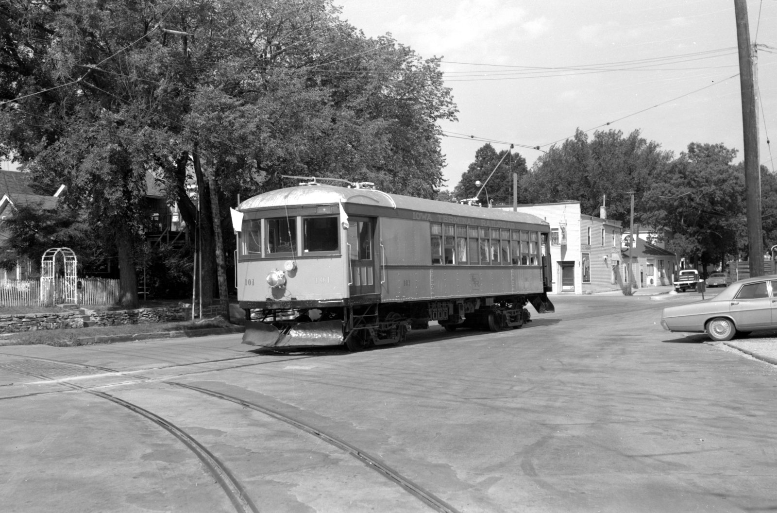 iat-101-charlescity_ia-[aug-1967]-002