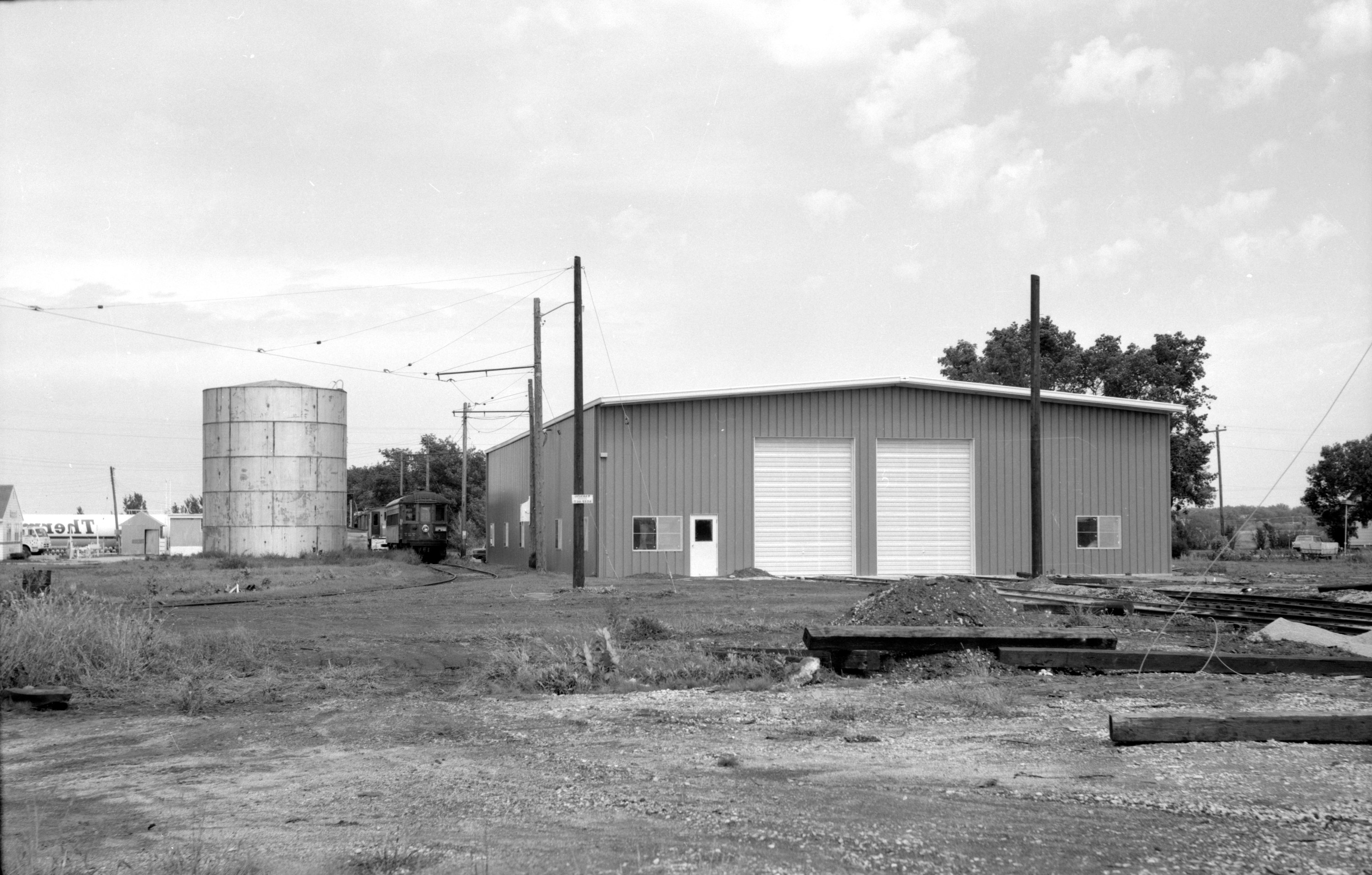 iat-shops-emery_ia-[sep-1968]-000