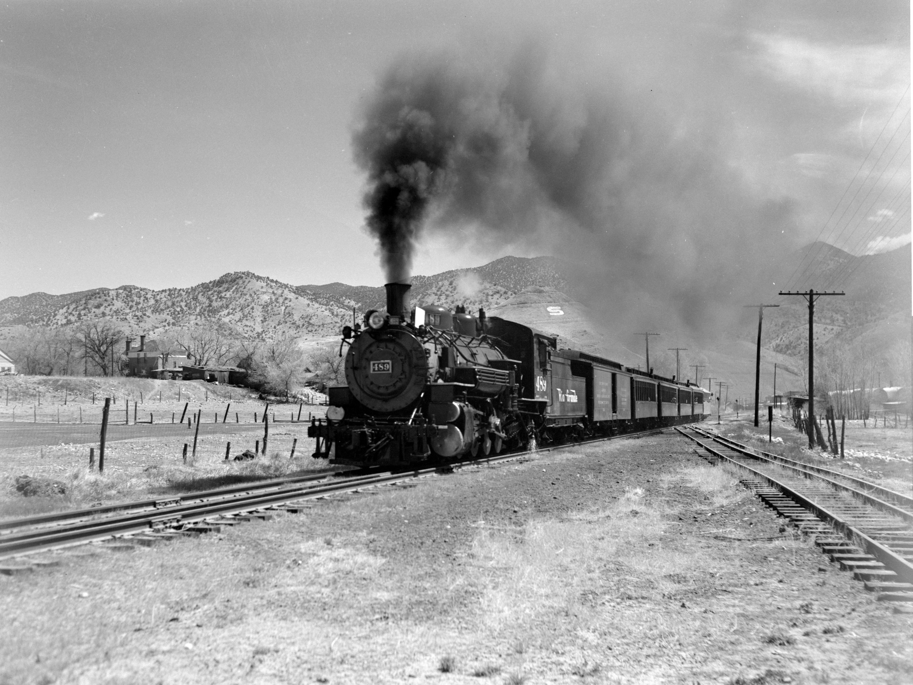 drgw-489-salida_co-_21-may-1950_-000.jpg