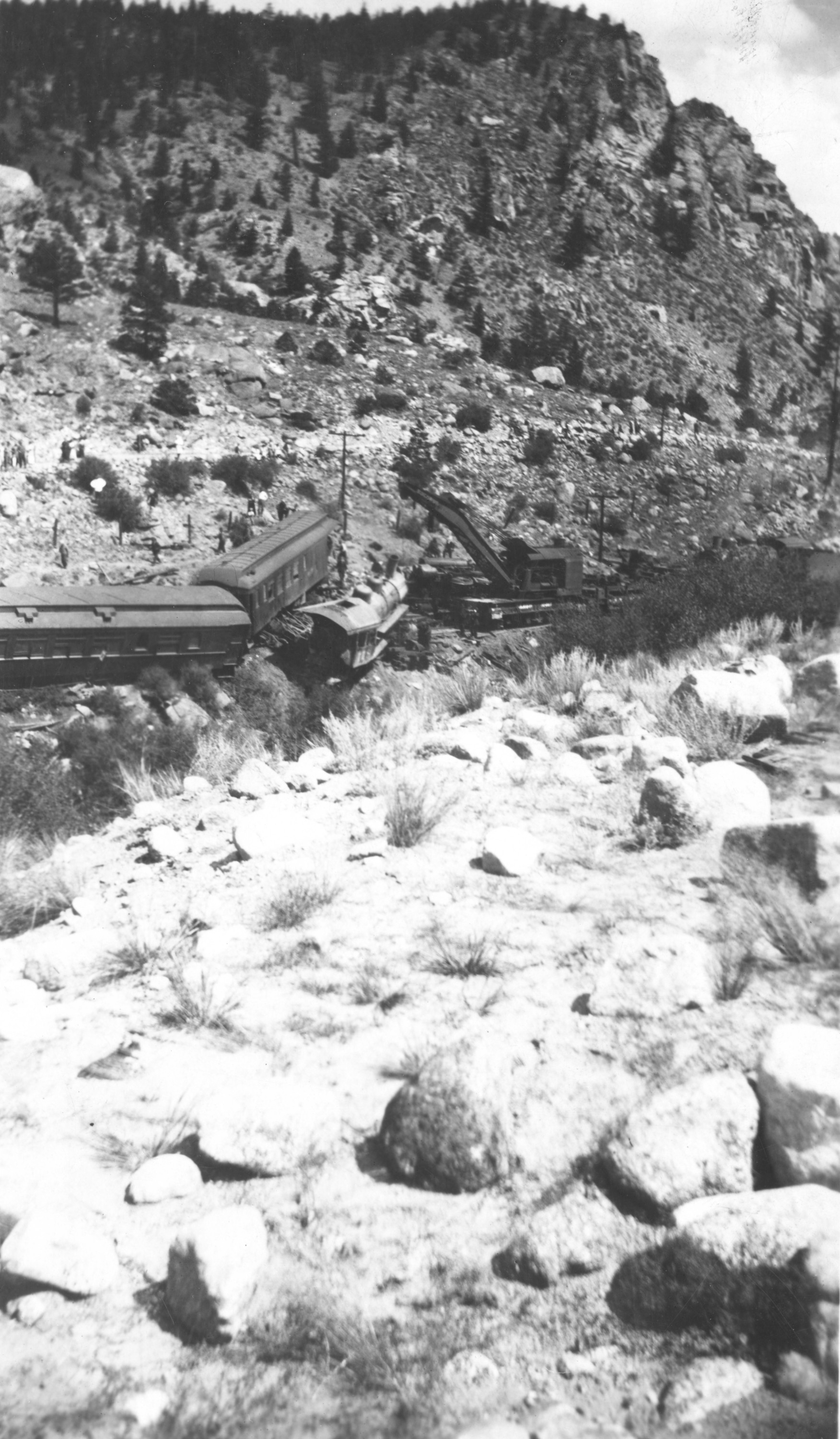 drgw-wreck-granite_co-_aug-1925_-004.jpg