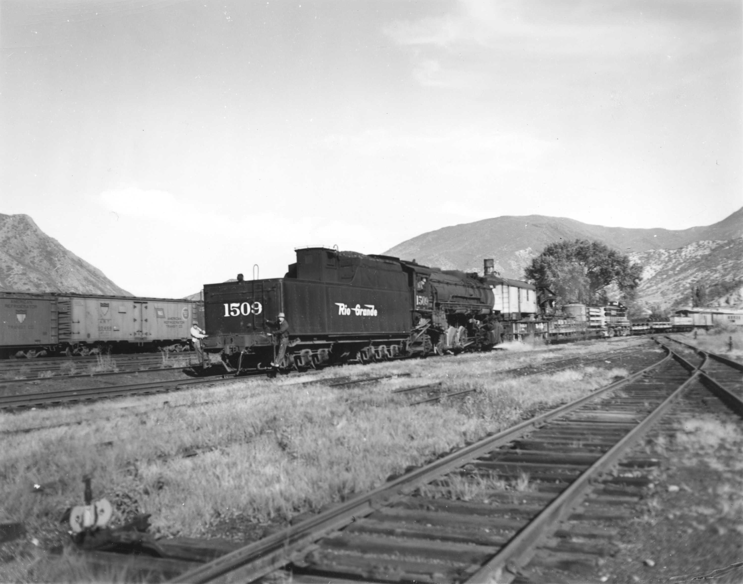 drgw-1509-glenwoodsprings_co-_unknown_-000.jpg