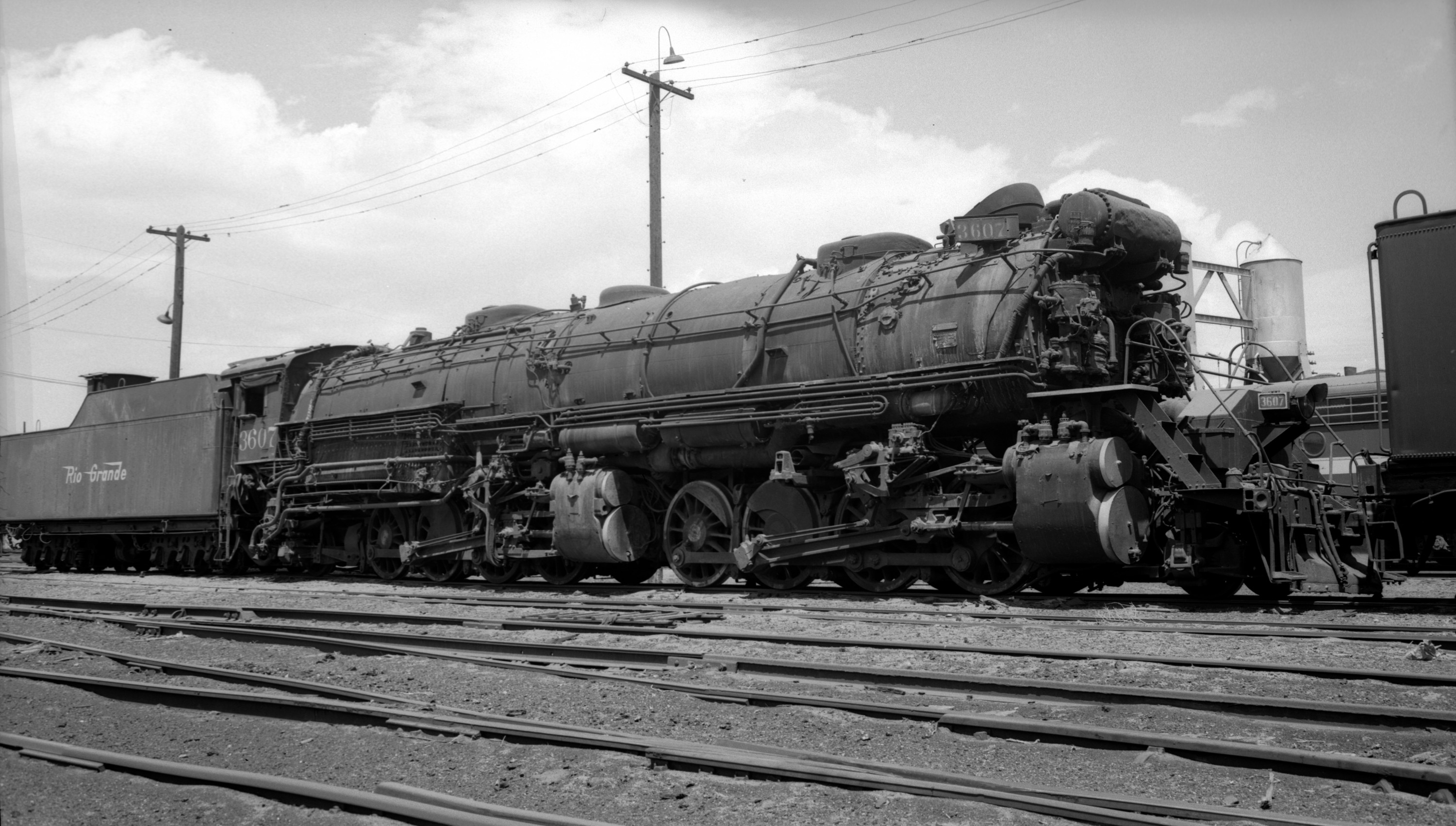 drgw-3607-pueblo_co-_2-may-1955_-000.jpg